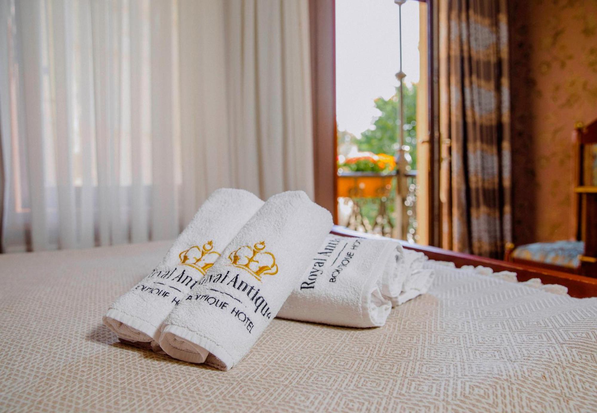 Royal Antique Boutique Hotel Baku Exterior photo